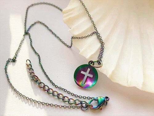 Faith necklace to help mental health and wellbeing