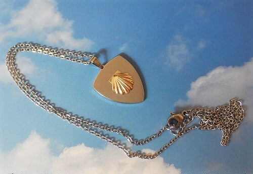 Health-Shield protection necklace ft Camino shell