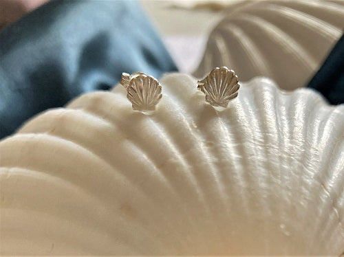Camino shell earrings for new ventures