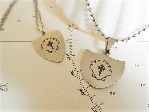 Travellers Shield necklace to help stay safe
