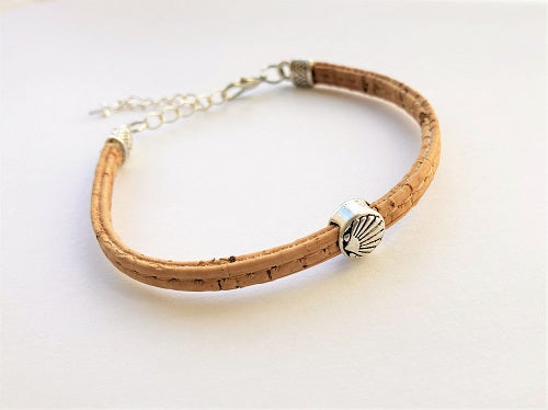 Camino jewellery safe travel bracelet - cork and shell