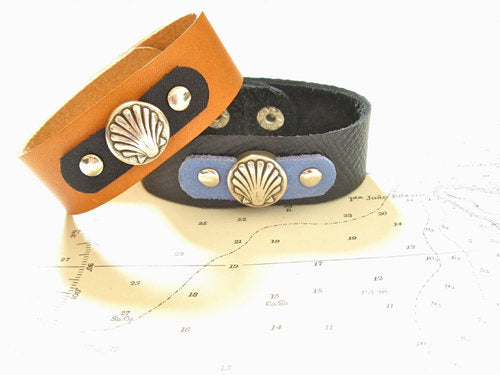 Leather Camino bracelet cuff