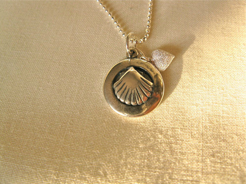 Scallop shell with heart