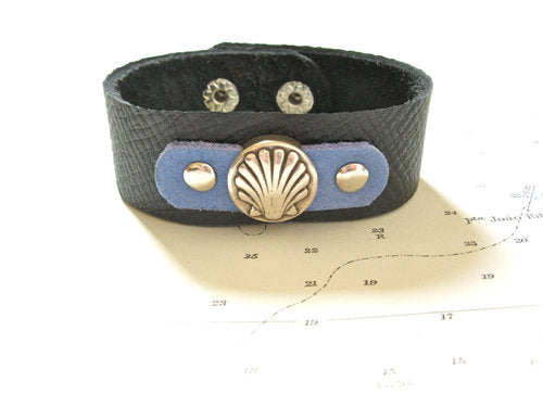 Shell charm leather cuff bracelet